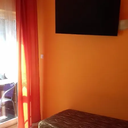 Na Wiejskiej Δωμάτια σε οικογενειακή κατοικία